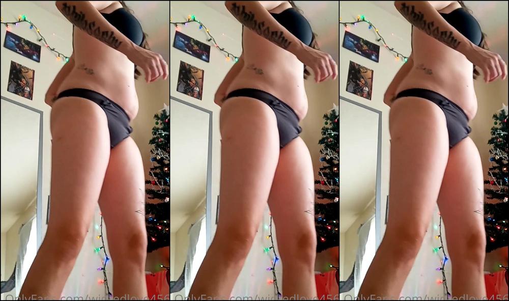 2020-12-14-1448824426-thongs-panties-g-strings-etc-try-on