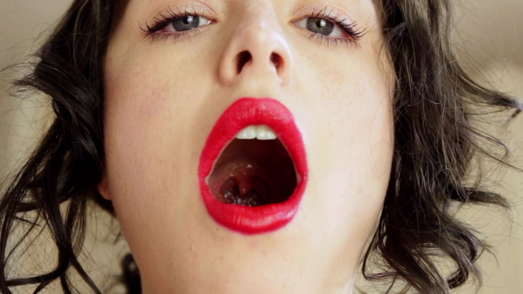"Molly Darling" extreme close-ups, giantess, kink, lipstick fetish, sfw, vore Gentle Giantess Threatening Vore manyvids