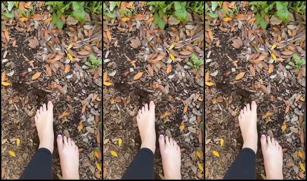 Cecily Aka Goddesscecee Onlyfans Dirty Feet To Clean For A Dirty Foot Obsessed Freak