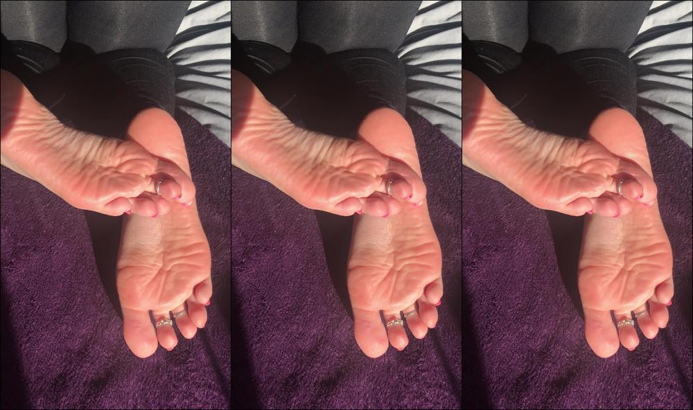 Footsiegalore Only Fans Exclusive Part Sunshine On My Wrinkled Soles Makes Me So Happy K Video