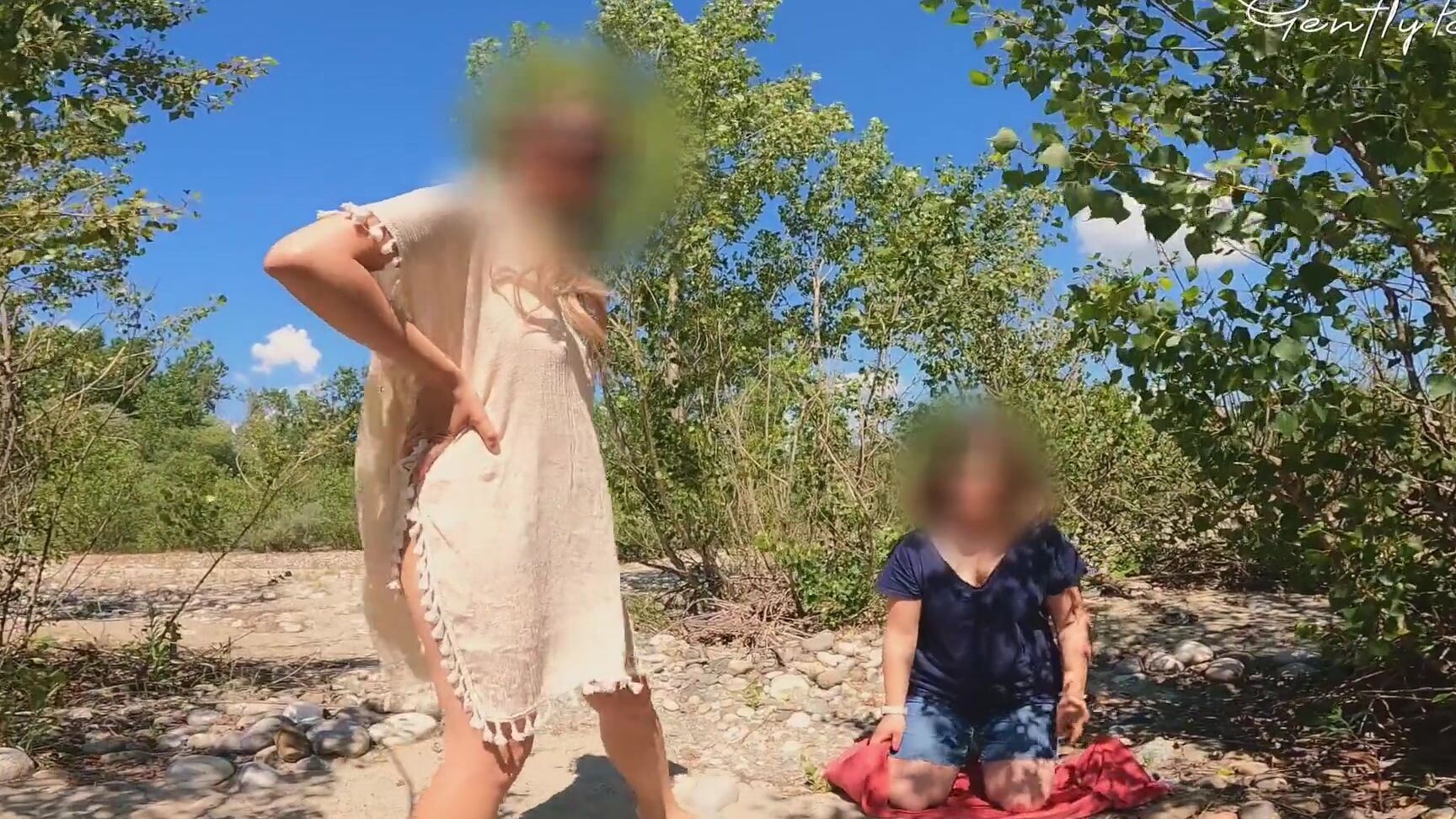 Dickflash Picnic Две Девушки Заставляют Меня Кончить Во Время Пикника На Пляже Pornhub Com