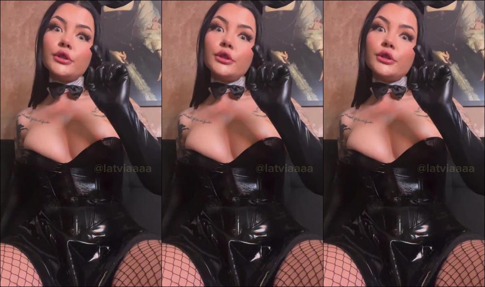 latviaaaa Face Riding Humiliation and Tease iWantClips