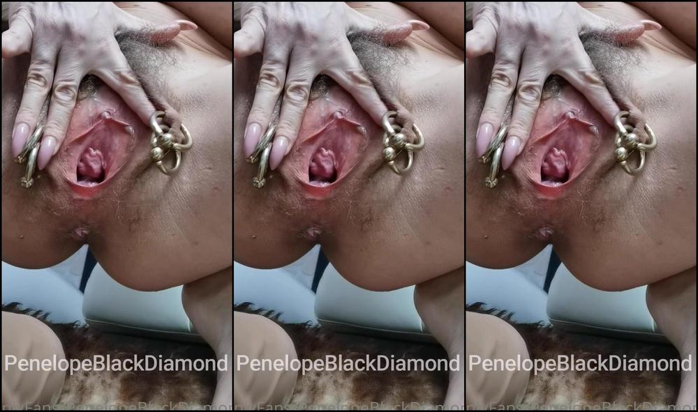 Penelopeblackdiamond I Love Huge Cocks The Bigger The Better