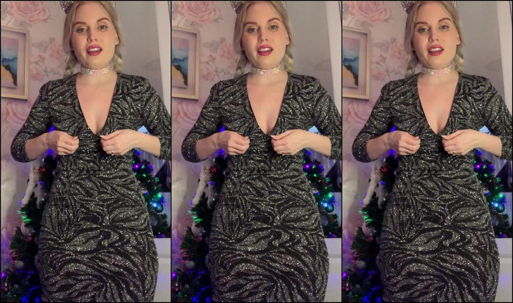 Ittybittyprettykitty Let S Try On Some Pretty Holiday Dresses Solo
