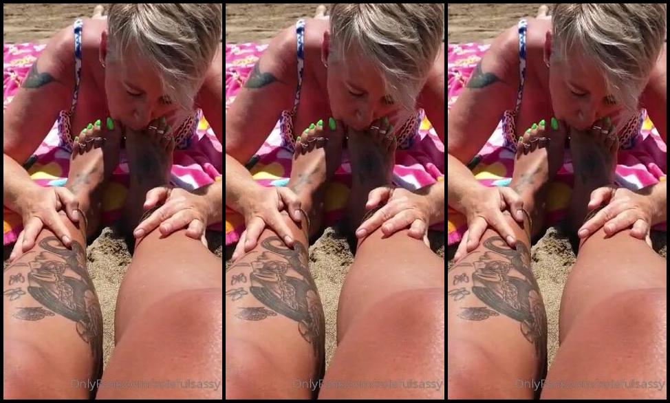 Solefulsassy Onlyfans Beach Worship With Madsoles 1 We Naughty