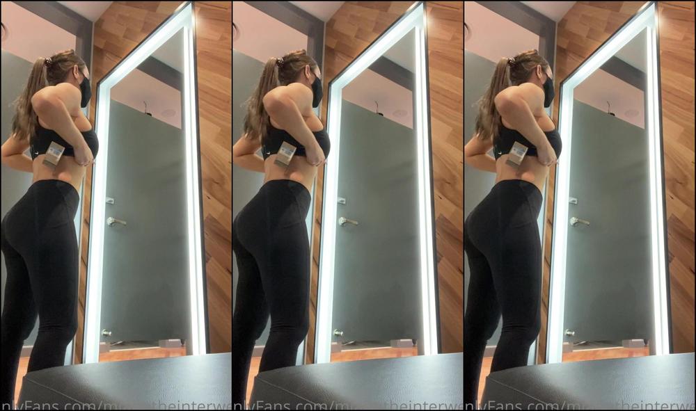 Vitaminmia Another Try On Vid Featuring Hana S Voice Lol Success I Found Some Nice Zip Front Sport