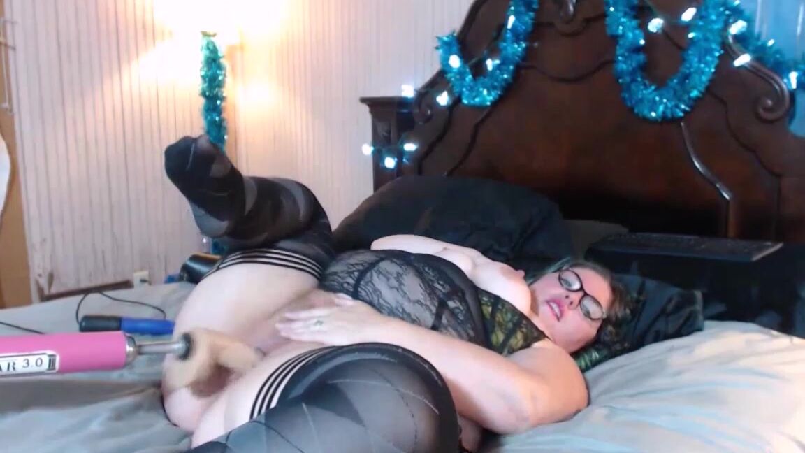 Camgirlkitten Smlive Bbc Dildos And Fuck Machine Play