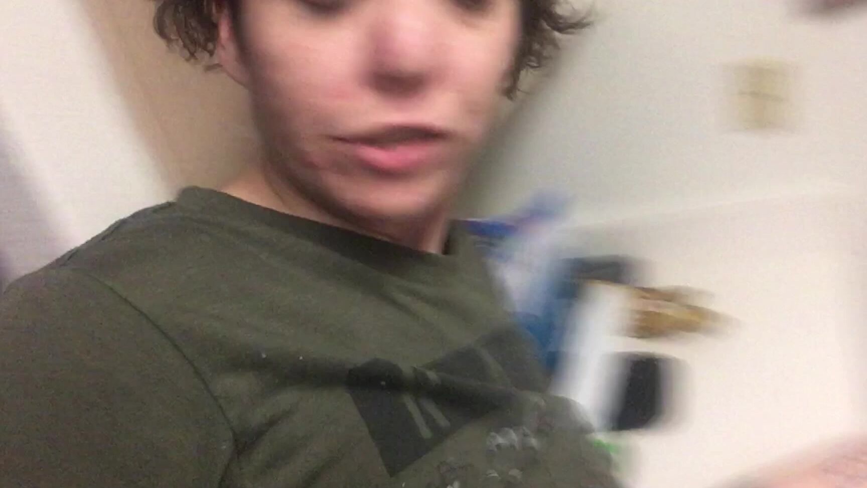 Nikki Sequoia Random Pee Compilation