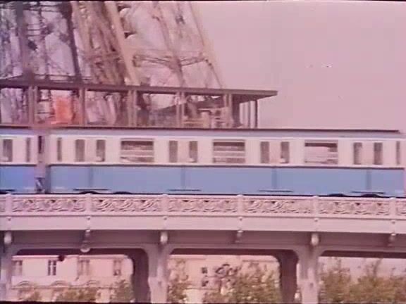 "Marianne Aubert, Guy Royer, Elisabeth Bure, Hubert Geral, Richard Allan, Piotr Stanislas, Andre Kay, Fanny Noel, Patrick Perrin, Isabelle Brel, Olivia Flores, Eva Muller, Laura May, Dany Doll, Minnie Clayton" Classic Garçonnières très spéciales F.F.