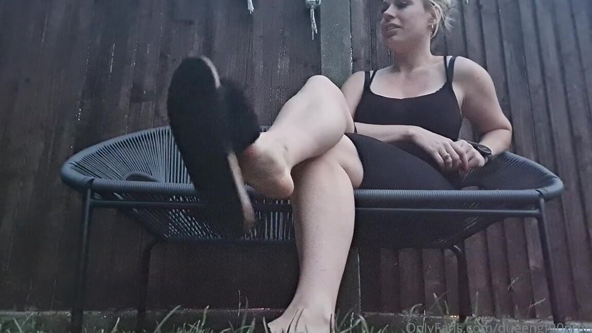 The Foot Queen Of England Aka Queengf90Premium Onlyfans This Is How I Find My Peace I Have Always Loved Nature Watching The World Wake Up Sometimes