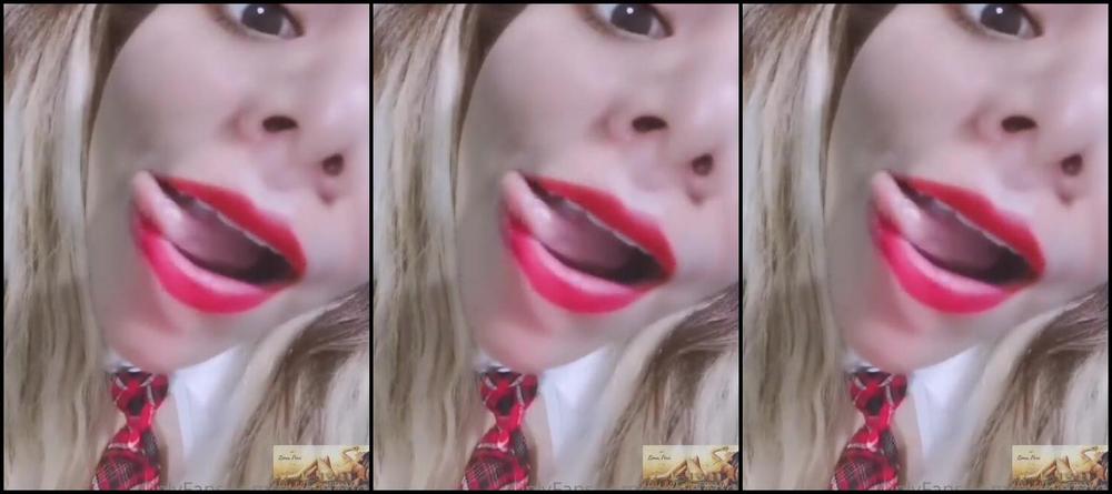 Giantess Debora Nicknamed Giantess Debora Onlyfans School Girl Vore Pov Gummy Bears Close Up Mouth