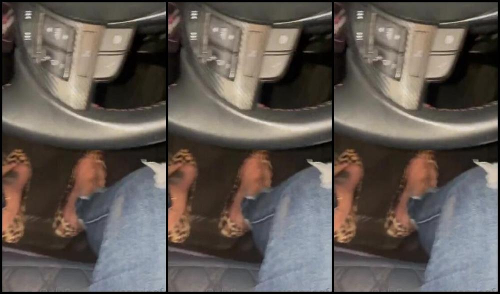 Servingbarefeet Aka Servingfet Onlyfans Toe Jam Tuesday Boyyyyy Was This A Sweaty Mess I Genuinely Hate Sliding In My Slides 2