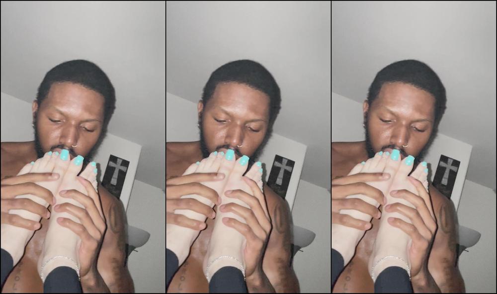 Goddessfendi 3087074654 11 14 2023 He Couldn T Let Me Change My Pedi Without Experiencing These Pretty Tiffany Blue Diamond Toes Do