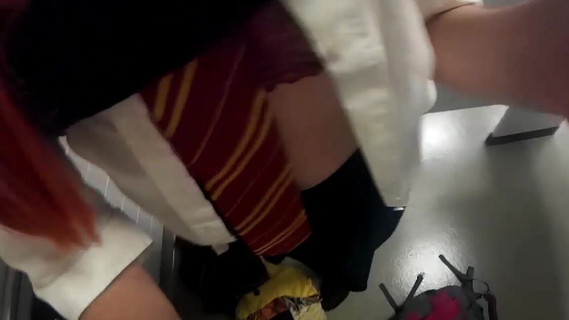 Annabelle Bestia Ginny In The School Bathroom