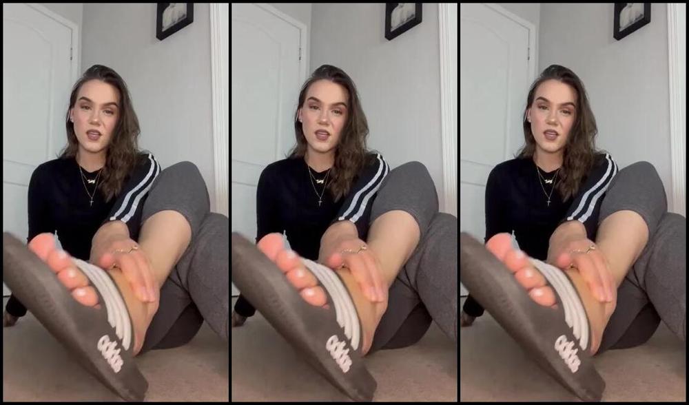 Queenz Sfeet Nicknamed Feetznation Onlyfans What Would You Do To See My Soles
