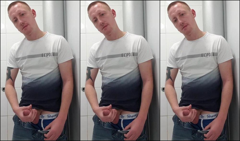 Tomtompics I Posted This On The Th October But It Seems Not To Play So This Is A Reupload For