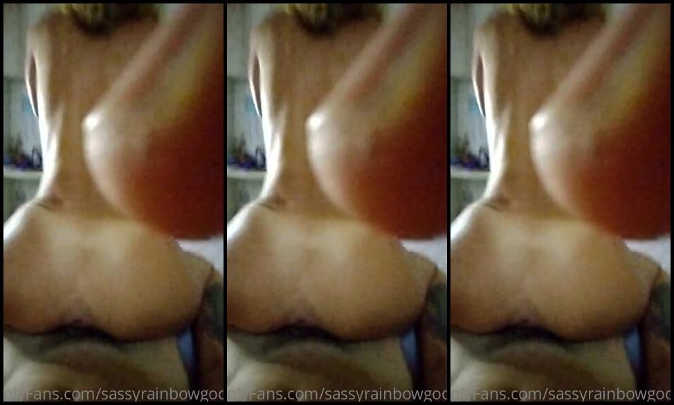 Roserainbowgoddess 2628585642 10 05 2022 A Sentada Que Faz Todos Se Apaixonarem