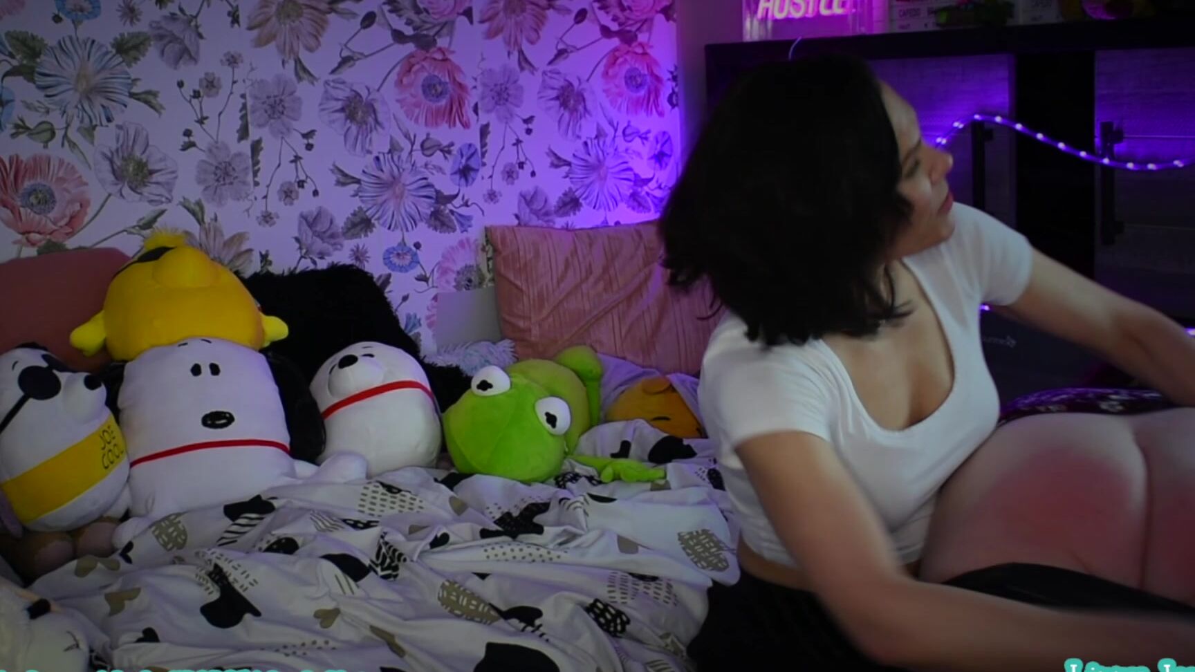 Lizzy James, Audrey Sugarsmak, Spanking F F, Full HD, Elizabeth James EJ Spanked With Your Girlfriend Clips4Sale