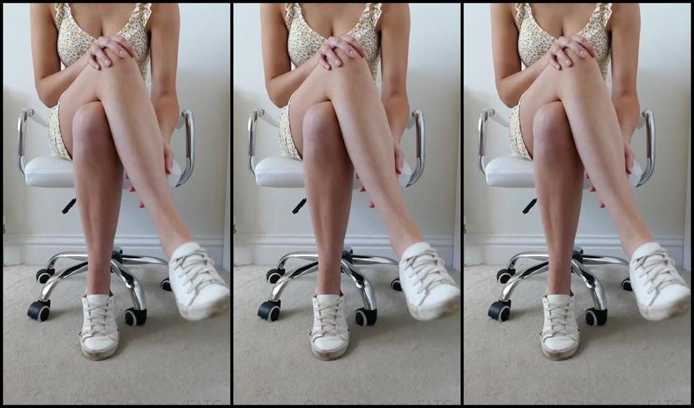 The Legs Next Door Nicknamed The Legs Next Door Onlyfans Happy Hump Day Boys For The Video In This Set I Wanted To Treat My Barefoot Lovers And For Thos