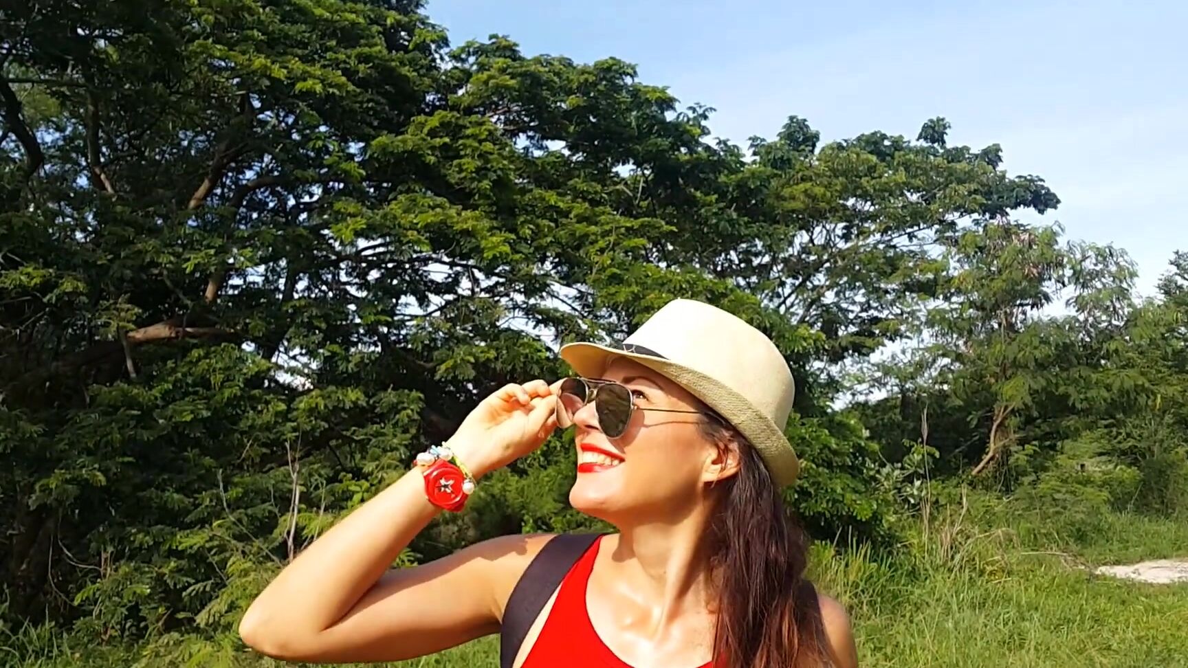 dream4angel stand up pee on forest bike trail Pornhub