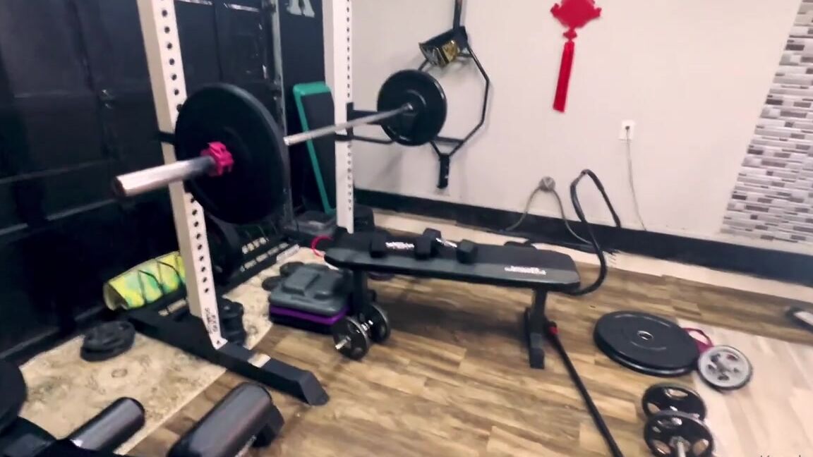 Kandy Legs Aka Kandylegsxxx Onlyfans Cum Watch As I Got Really Sweaty During My Chest And Shoulder Workout So This Unedited