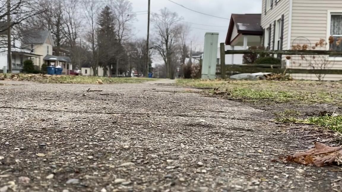 Honeysmoney Onlyfans Wouldn T You Just Love To Follow My Feet Around Like A Pathetic Little Puppy Pjg