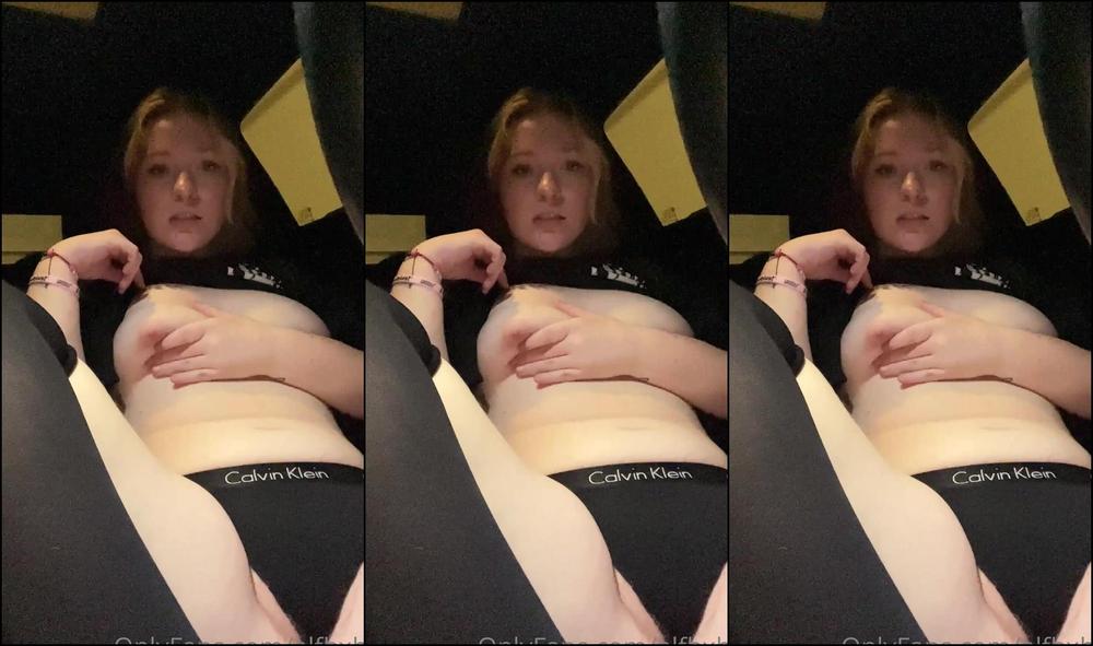 Elf Bxby Spoiling You For The New Year With Me Fucking Myself In My Car