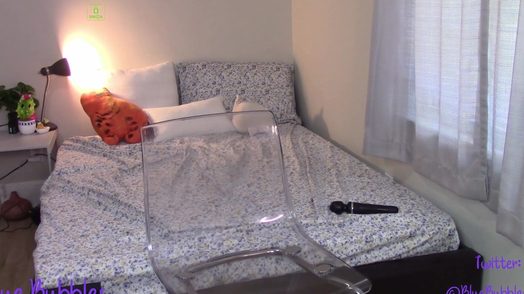 Bluebubbles I Love Breaking Out My Nora And Licking It Like A Lollipop After Using It To Make Me Cum