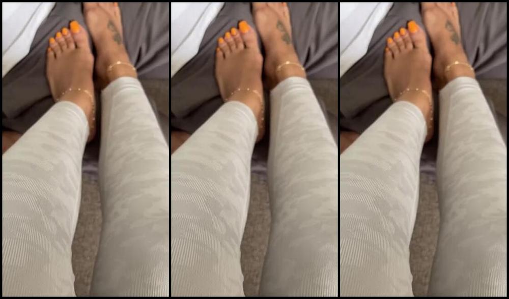 Deedeericanfeet 07 14 2024 Onlyfans Video As Requested Sexy Feet On Crotch