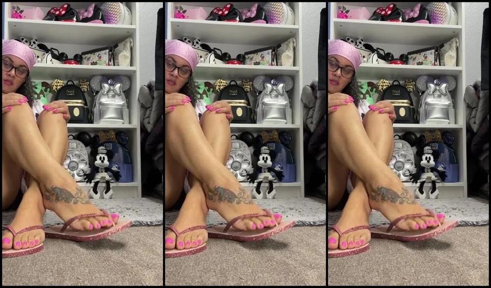 Deedeericanfeet Onlyfans As Requested Some Sexy Dangling In