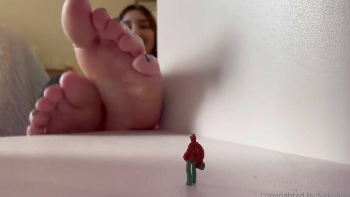 N3K0Nymph3 Nicknamed Nekonymphe 03 12 2025 Onlyfans Video Giantess Dollhouse Youre Just A Tiny Man Who Finds Himself At The Mercy Of A Towering