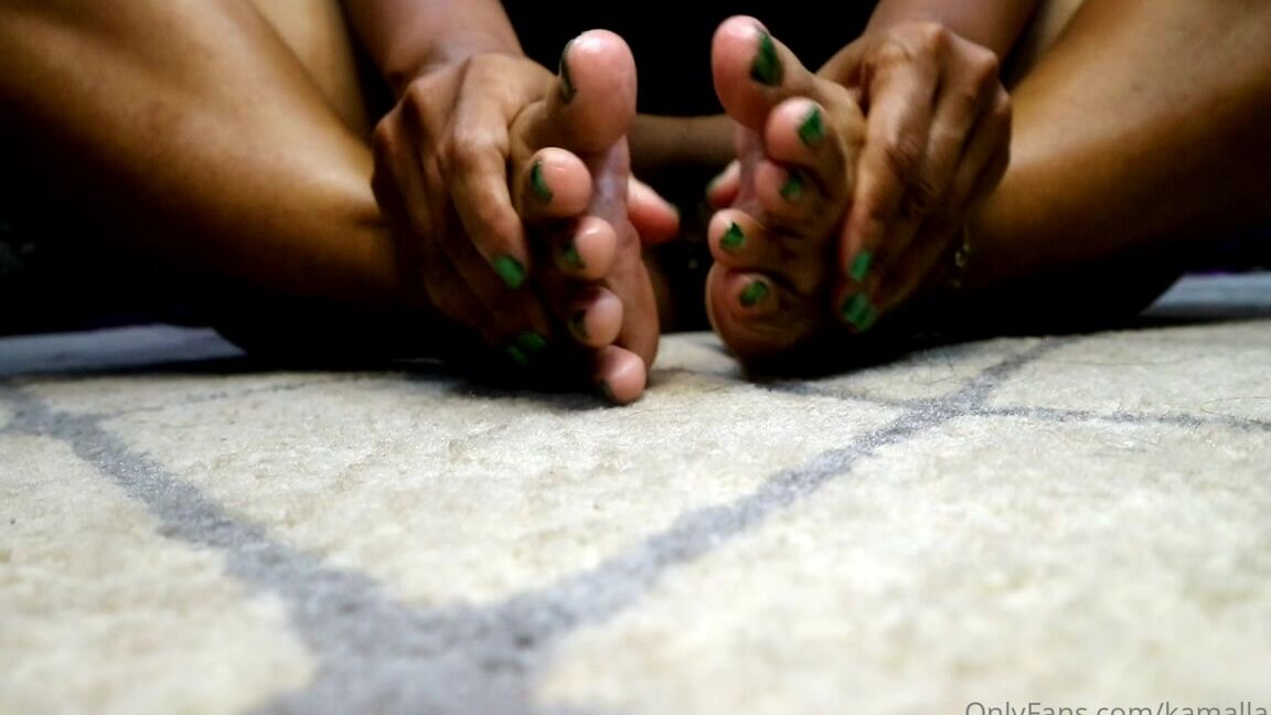 Kamallababe I Like To Give My Feet Massage Feels So Good It Wil