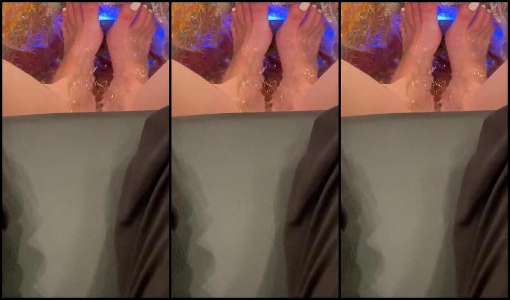 Tickles Soft Soles Nicknamed Ticklessoftsoles Onlyfans Mmmmm Nothing Like The Soak Before The Foot Rub Would You Rub My Feet