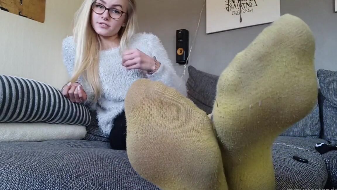 Emmysfeetandsocks Aka Emmyfeetandsocks Onlyfans Im Really Sorry Guys But The Vocals Are Lost In This Video But I Think Those Juicy Yellow Socksp