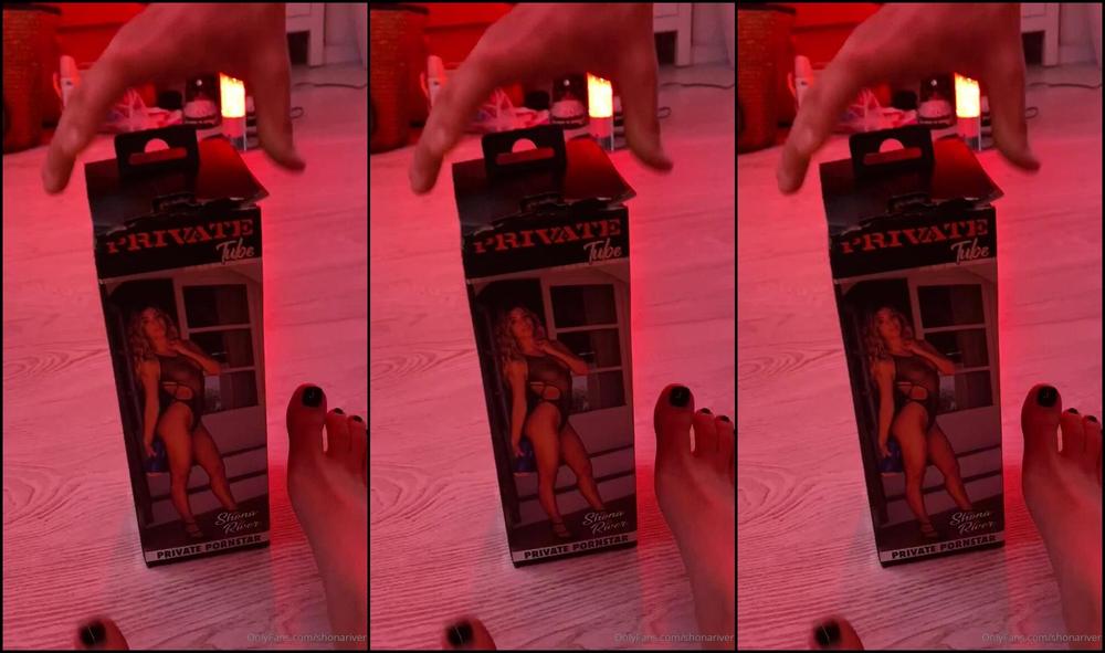 shonariver-11-01-2020-123620876-look-what-i-ve-done-yesterday-i-fucked-my-best-friend-with-my-pussy