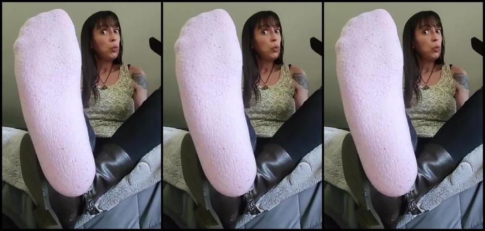 Crystal Paris Nicknamed One Lonely Foot 06 27 2024 Onlyfans Video Cum To My Sweaty Feet