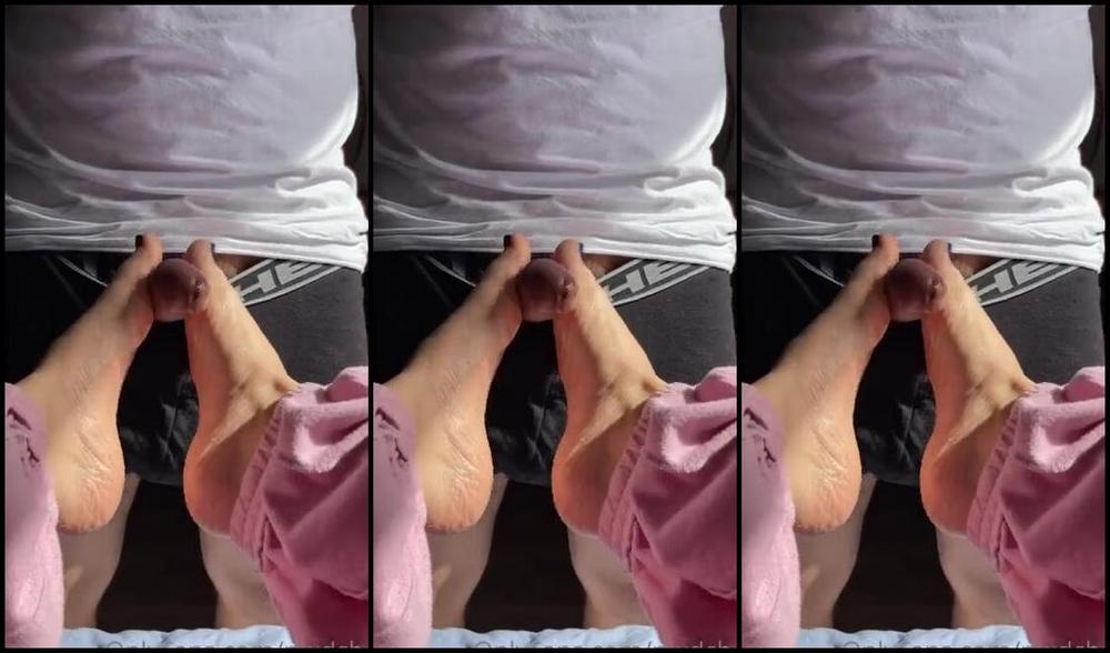 Mxdchai Onlyfans Ppv Video Repost My Feet Would Look So Sexy Rubbing Your Dick Just Like This 2 Videos From The Vault 1 4 Premium