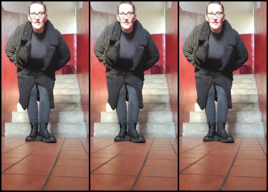 Miss B Nicknamed Missb52S Onlyfans 04 09 2023 Keeping You Locked Up