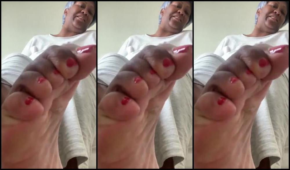 Madam Caramel Onlyfans In My Pyjamas Teasing You With My Feet