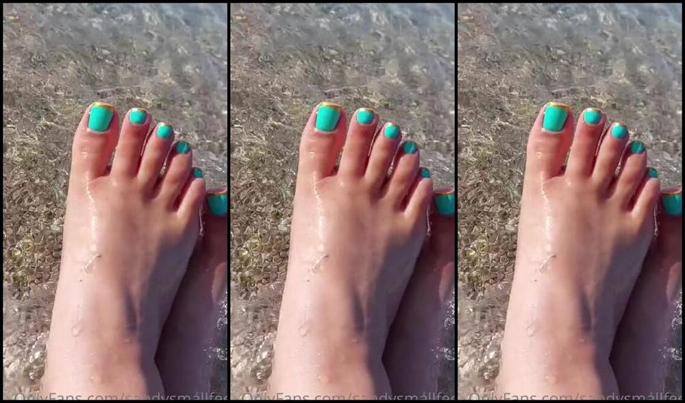 Mica Sandy Nicknamed Sandysmallfeet Onlyfans Waves Splashing My Sexy Feet What Is More Sexy Than That
