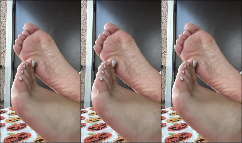 Solesbydesi Get Lost In My Wrinkles You Know You Want To