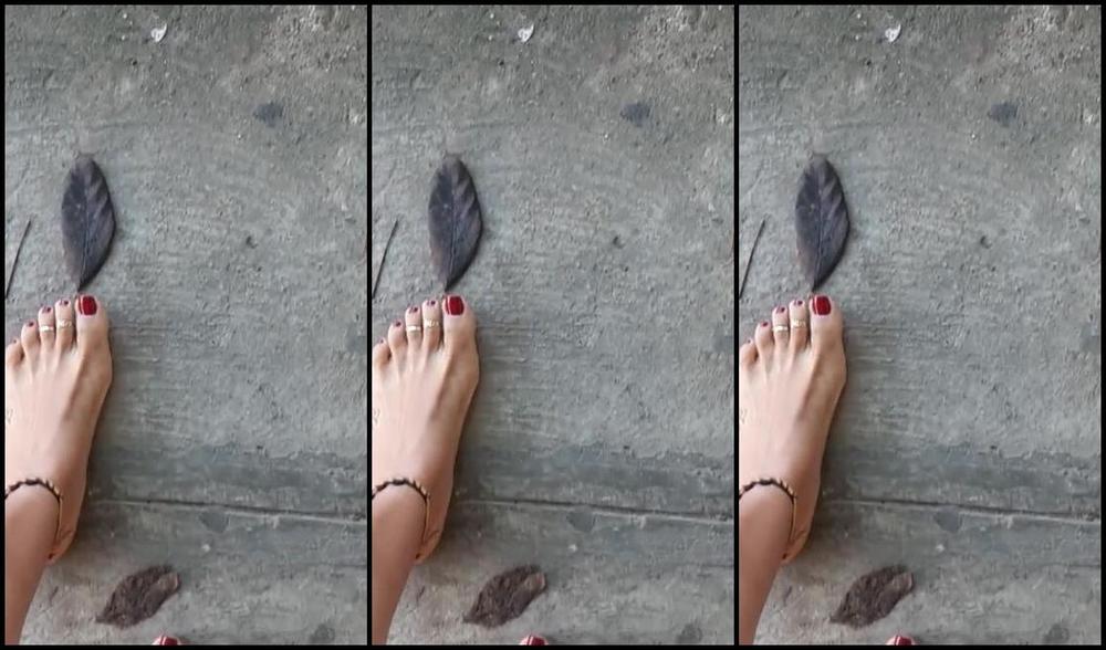 Meryann Aka Solesqueenrd Onlyfans My Last Video With My Red Toes And Lil Dirty Soles