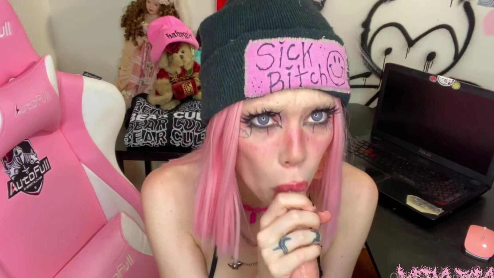 ledabearx-02-07-2022-2268359066-welcome-to-the-bear-cult-i-m-so-happy-you-joined-us-before-we-get-started-watch-this-ini