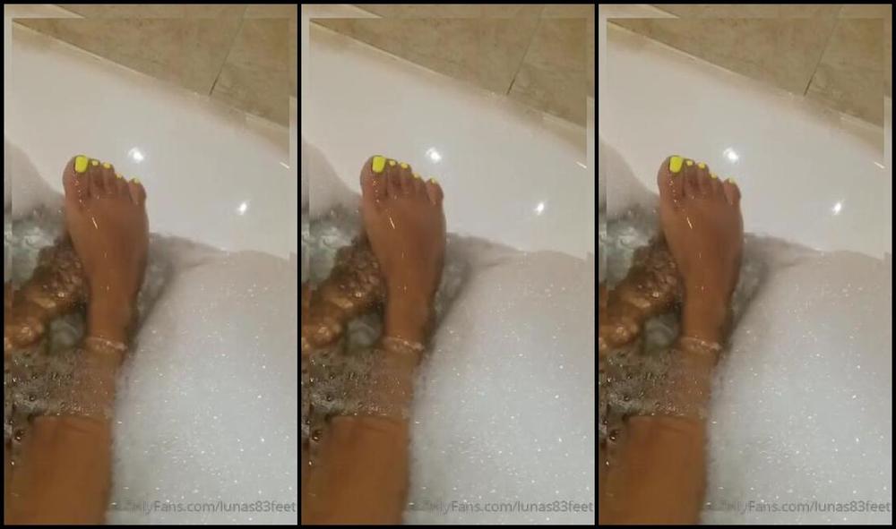 Selena Nicknamed Lunas83Feet Onlyfans Water Play