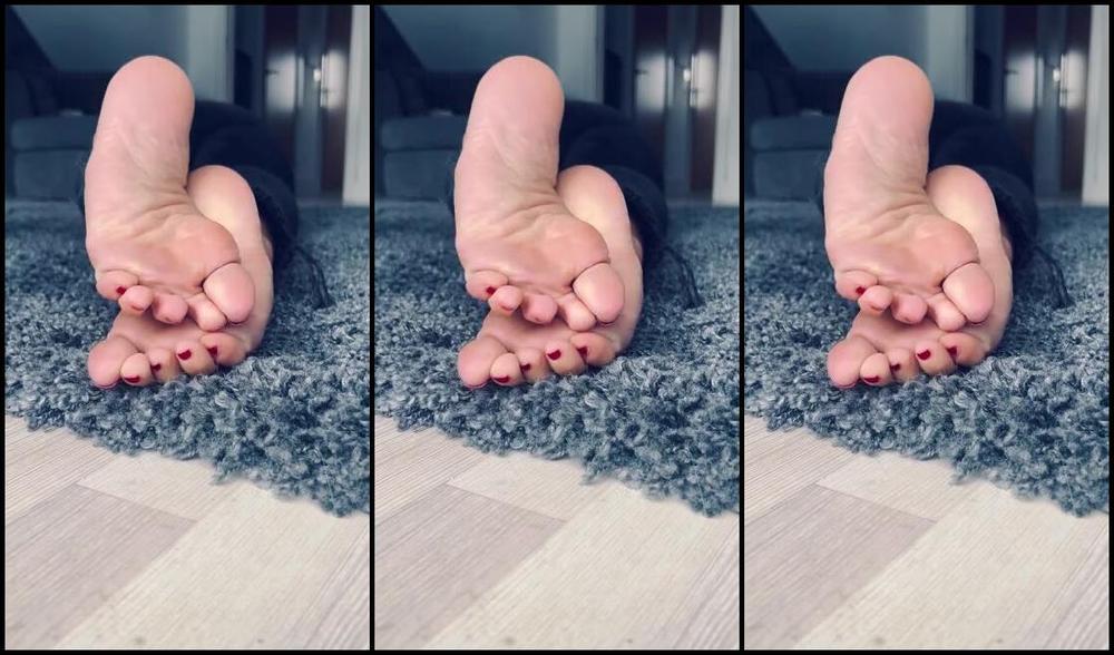 Goddesssuzie26 03 08 2025 Onlyfans Video I Must Be Feeling Generous To Let You Watch My Sexy Soles Like This Vhbd
