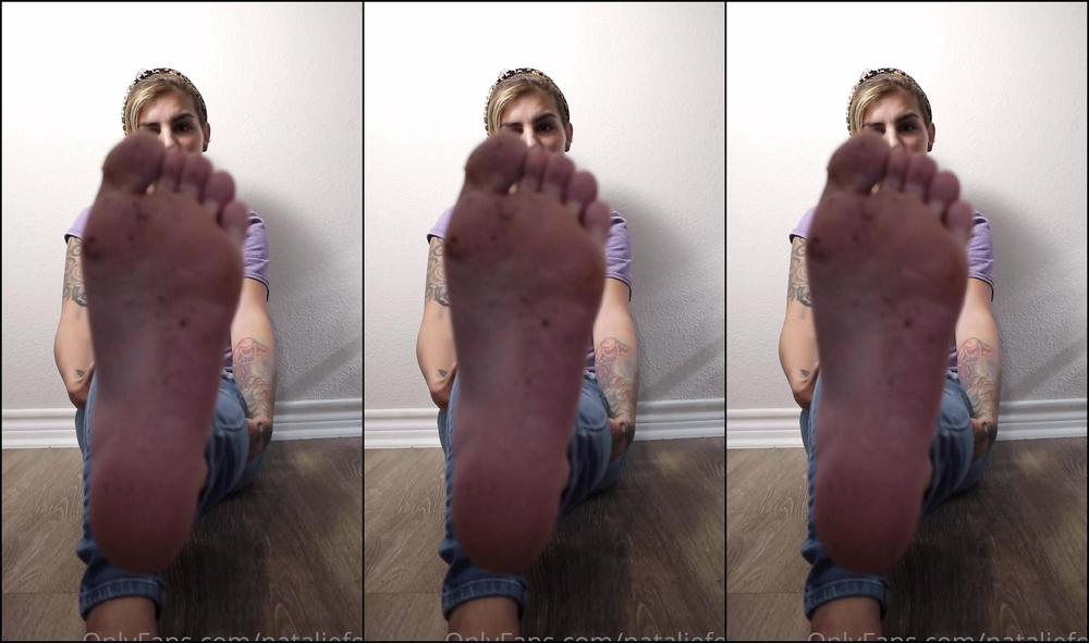 Nataliefox Take A Whiff Min