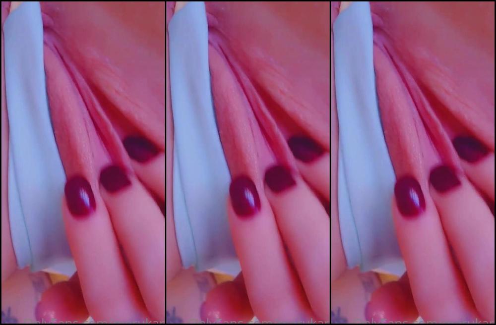 Marukarv Playing With My Pussy And Boobs Brincando Com Minha Bucetinha E Peitos