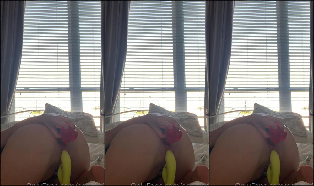 Soph Trying Out My New Butt Plug