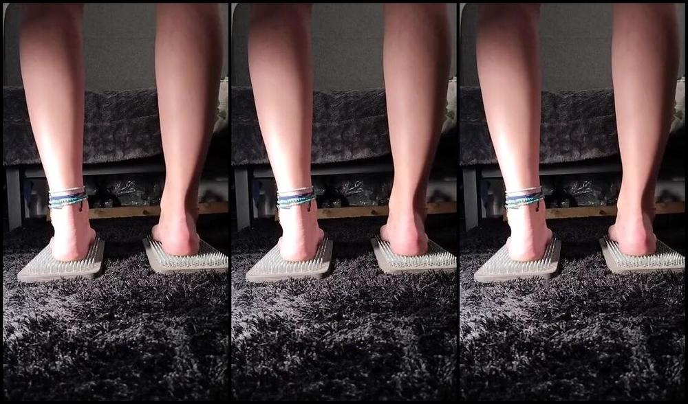 Frejas Submissive Feet Nicknamed Frejassubmissivefeet Onlyfans Bedtime Session On The Nail Boards I Do Two Minutes Now And Looking To Push Myself