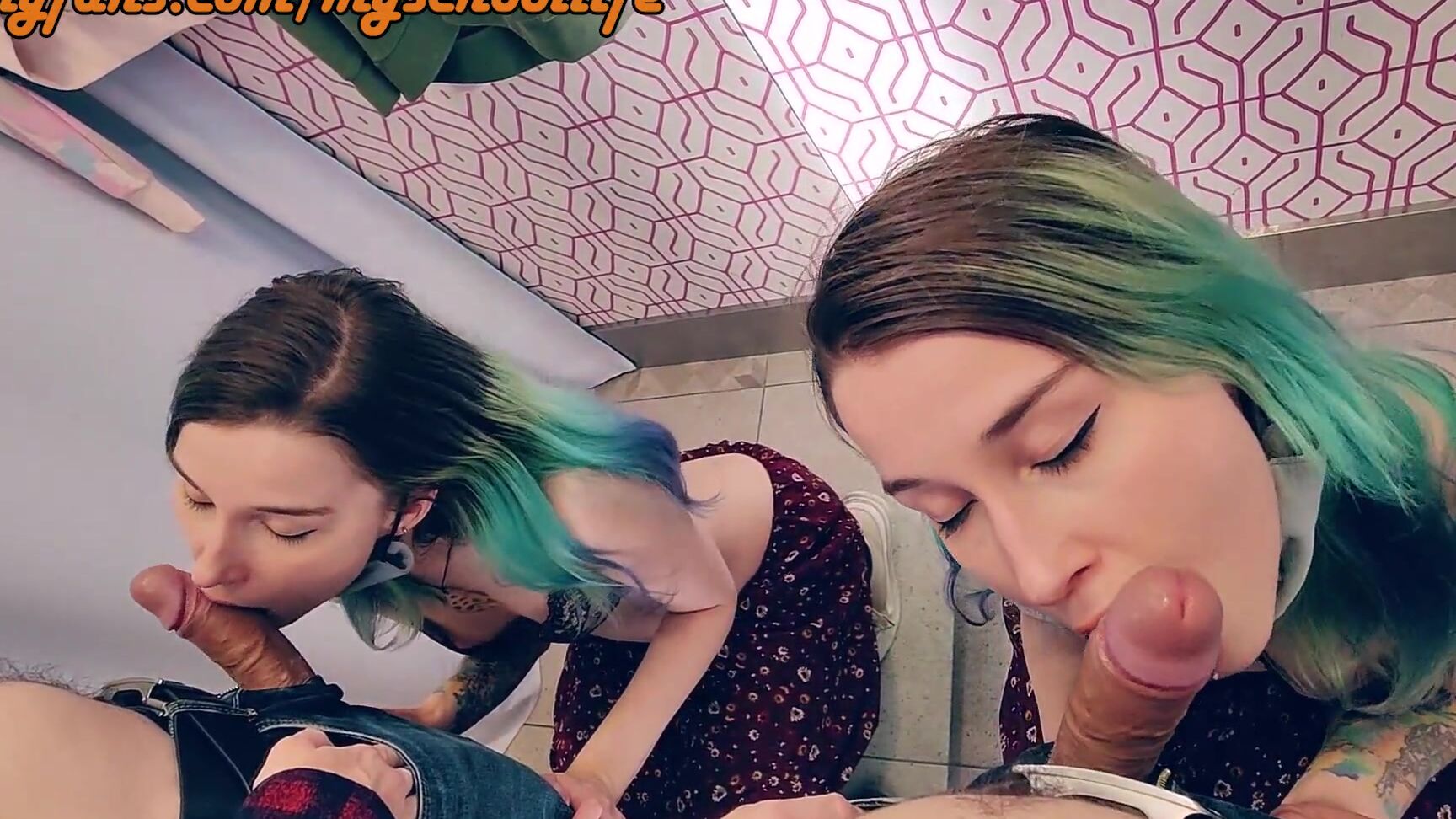 MySchoolLife 43.Teen stepsister thanked for shopping in the fitting room Pornhub